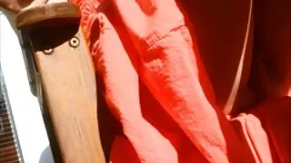 සමහර Striptease පසු ඇය අනුරාගී පූස් කෙළ ලැබෙන